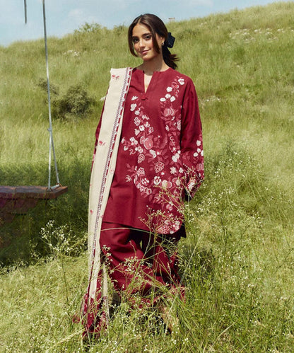 ZARA SHAHJAHAN 3PC Dhanak Embroidered Shirt With Digital Printed Shawl-282