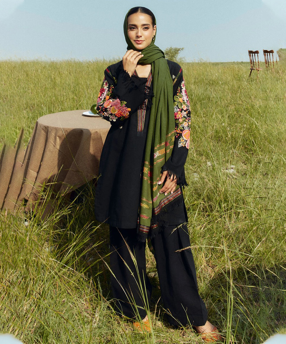 ZARA SHAHJAHAN 3PC Dhanak Embroidered Shirt With Digital Printed Shawl-294