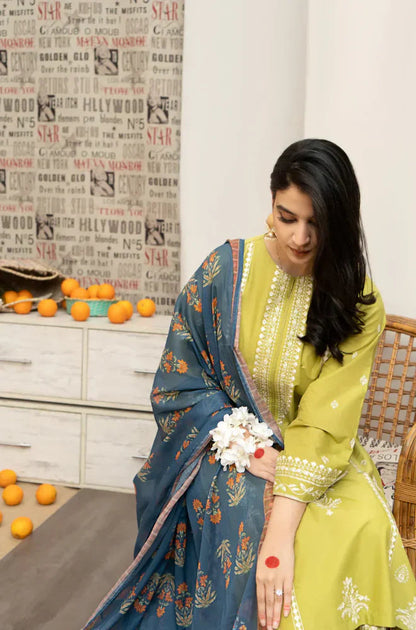 URGE - 3PC EMBROIDERED LAWN SHIRT AND PRINTED DUPATTA