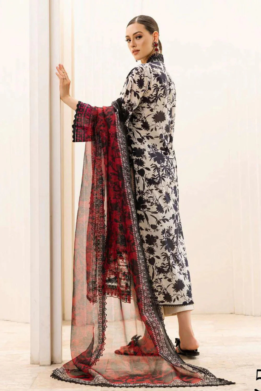 BAROQUE - 3PC Lawn Printed Shirt With Voile Printed Dupatta-1515