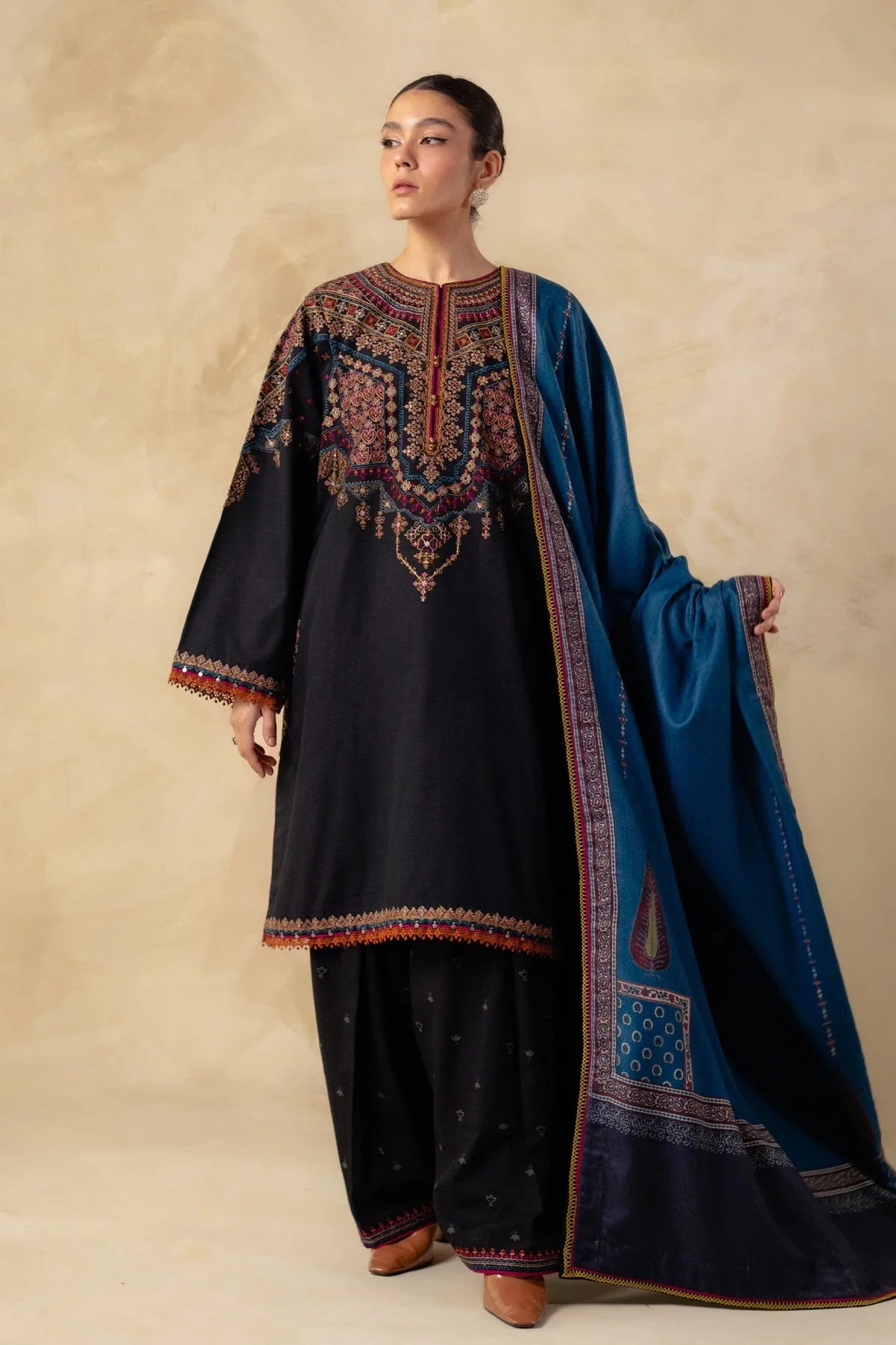 Zara Shahjahan Dhanak 3PC Embroidered-652